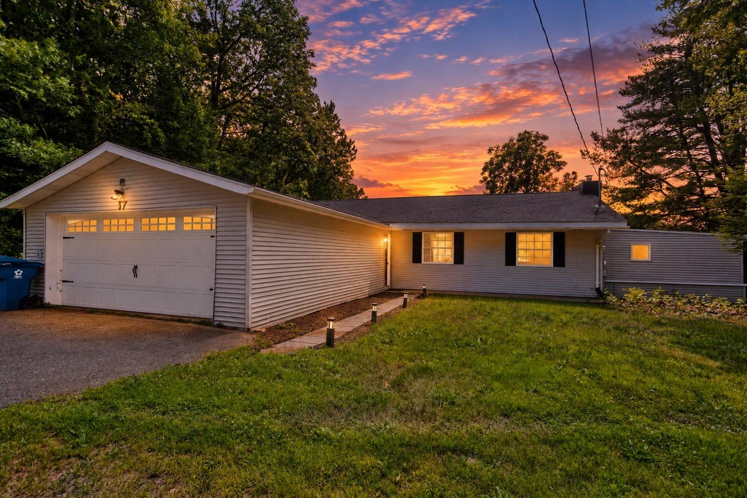 17 Congamond Rd