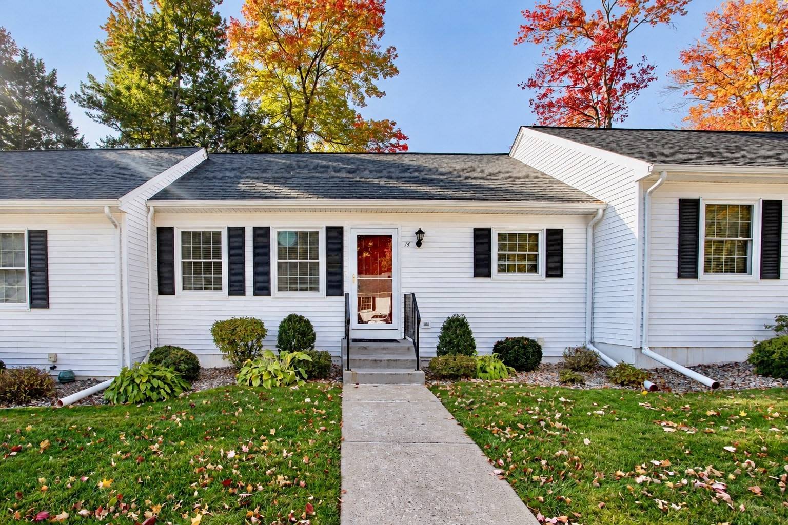 14 Rosewood Lane #14