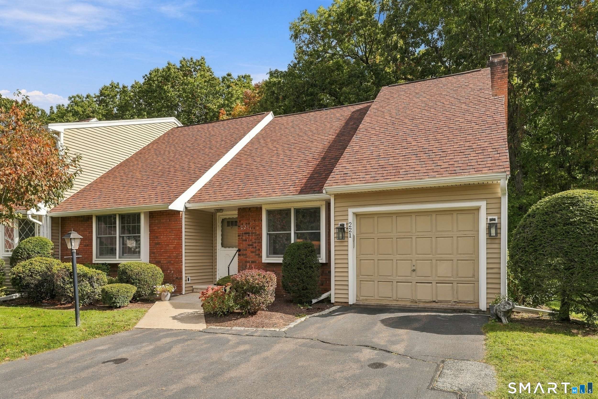 221 The Meadows #221